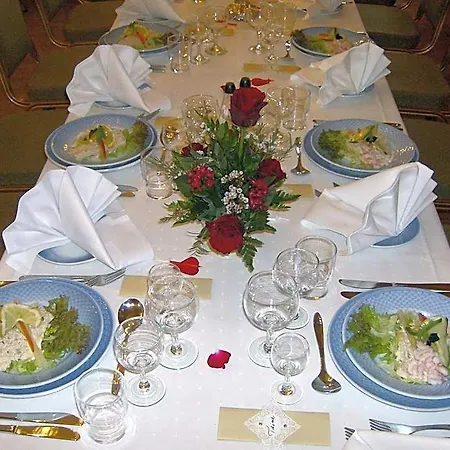 Inn Froslev